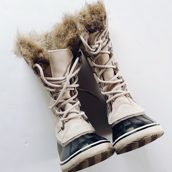 Sorel Joan of Arctic Waterproof Boots Fawn/Omega Taupe 1 - Picture 11 of 16